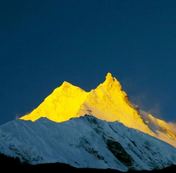 manaslu circuit trekking